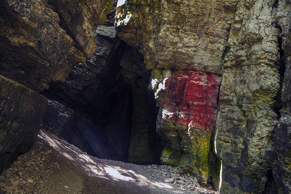 Explore Underground Caves in Iowa - Lichtsinn RV Blog