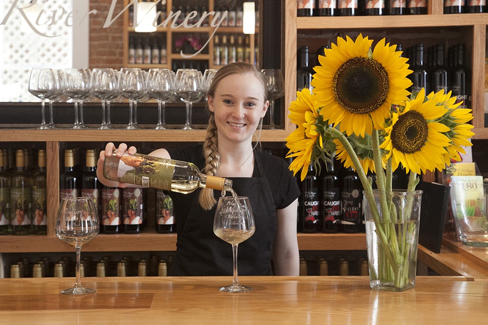 9 Tasting Rooms to Try: Wide River Winery, Le Claire Iowa