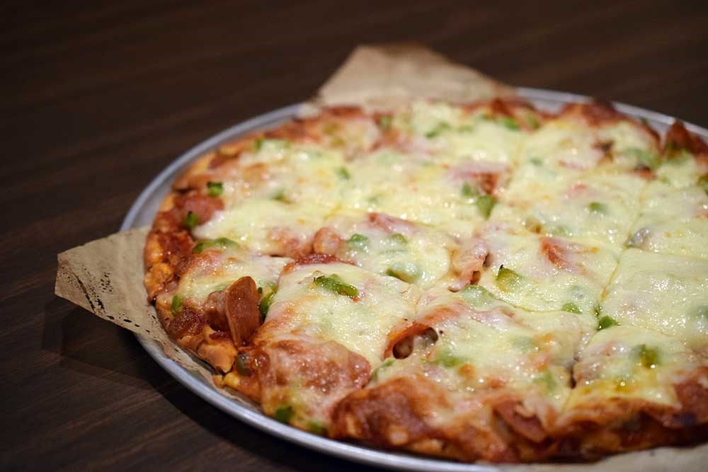 The Best Pizza in Iowa: Zeno's Pizza, Marshalltown