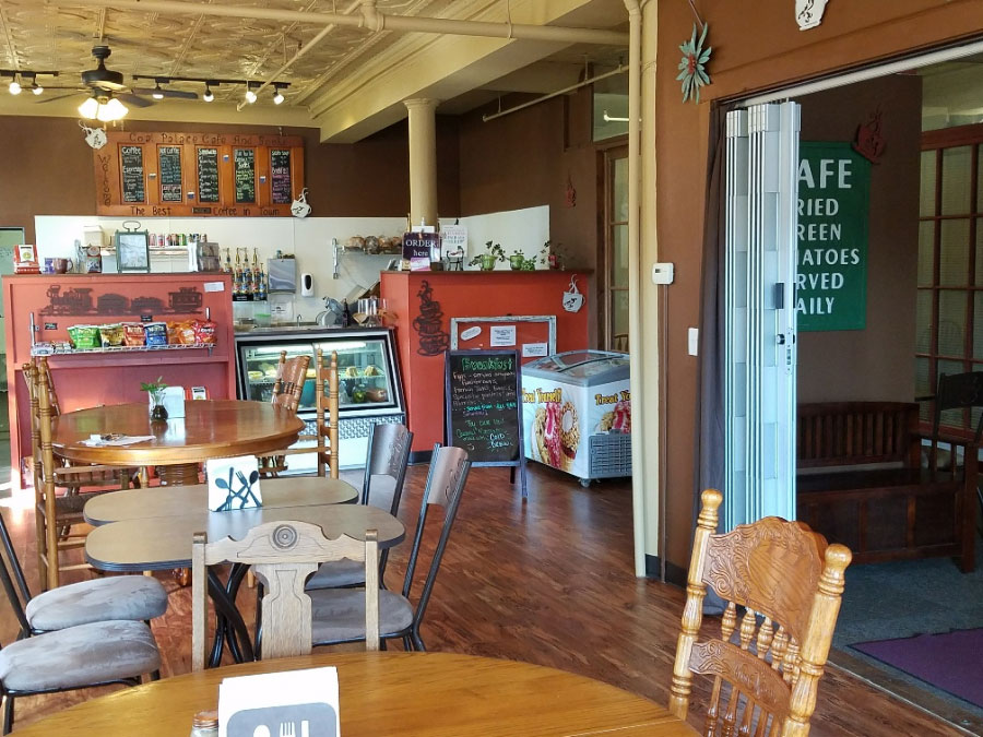 Coal Palace Cafe & Books - Ottumwa, Iowa | Restaurants | Travel Iowa