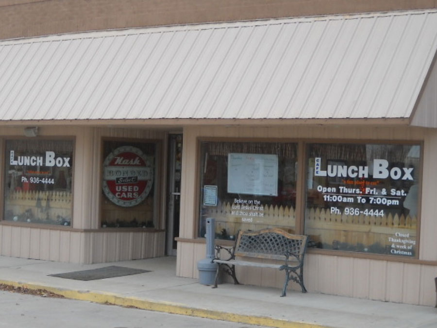 lunch-box-cafe-douds-iowa-restaurants-travel-iowa-thisisiowa